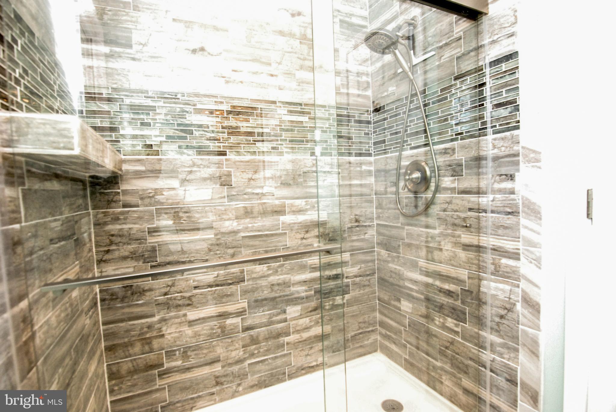 614 Venture Road Hockessin, DE 19707 - Photo 24 of 47 Updated master bath shower