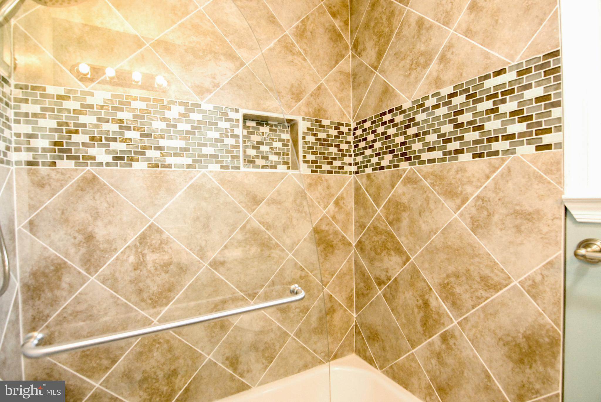 614 Venture Road Hockessin, DE 19707 - Photo 36 of 47 Updated hall bath/shower