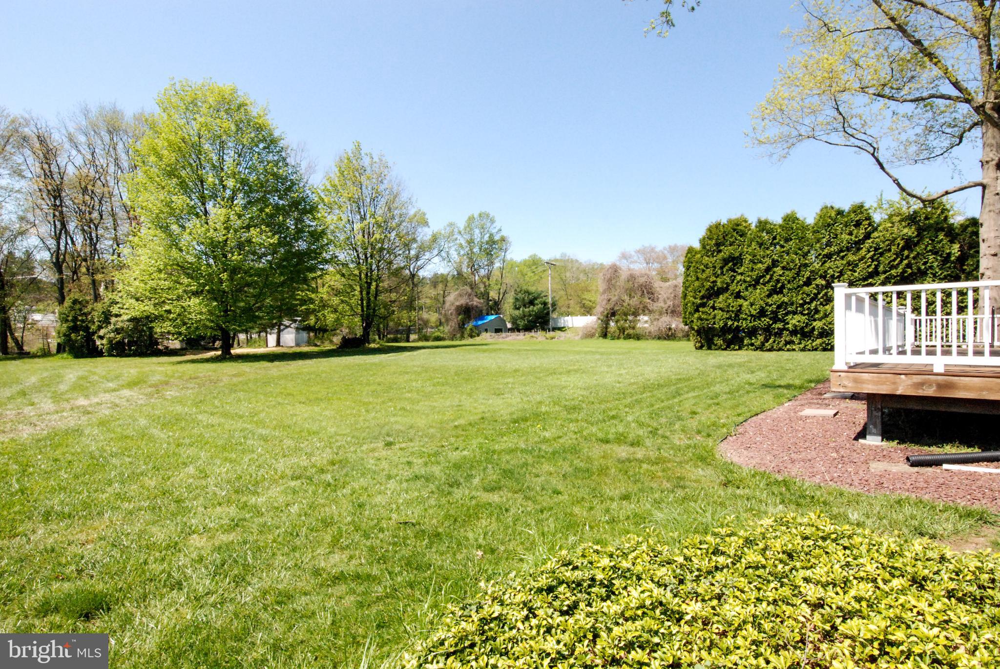 614 Venture Road Hockessin, DE 19707 - Photo 39 of 47 View of back yard