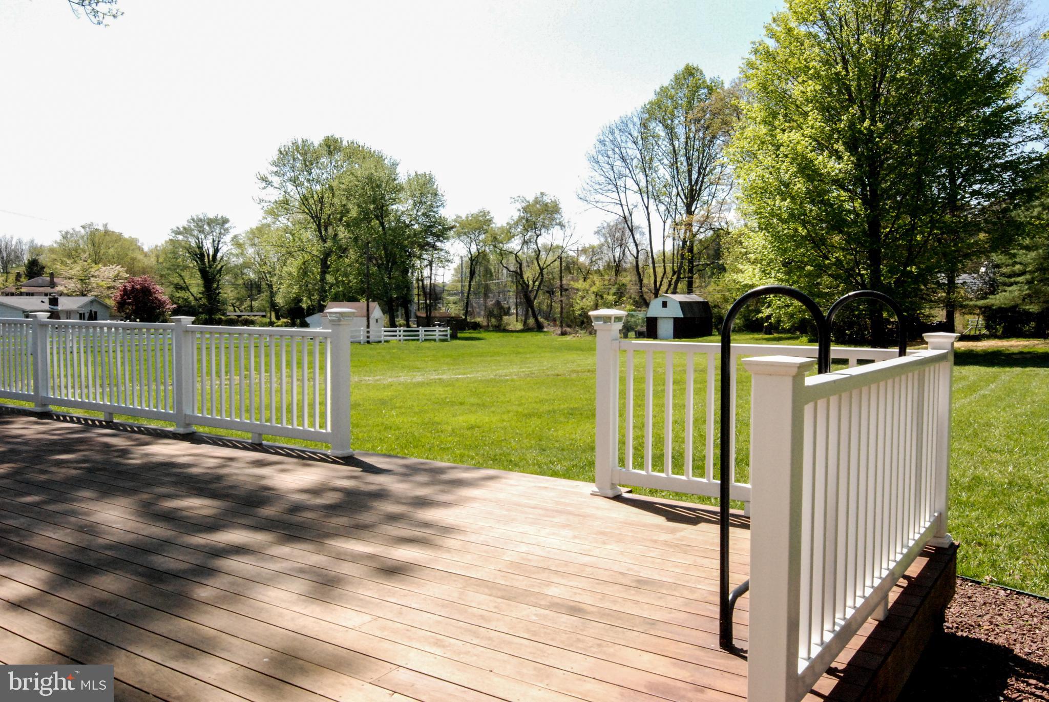 614 Venture Road Hockessin, DE 19707 - Photo 42 of 47 Deck toward back yard