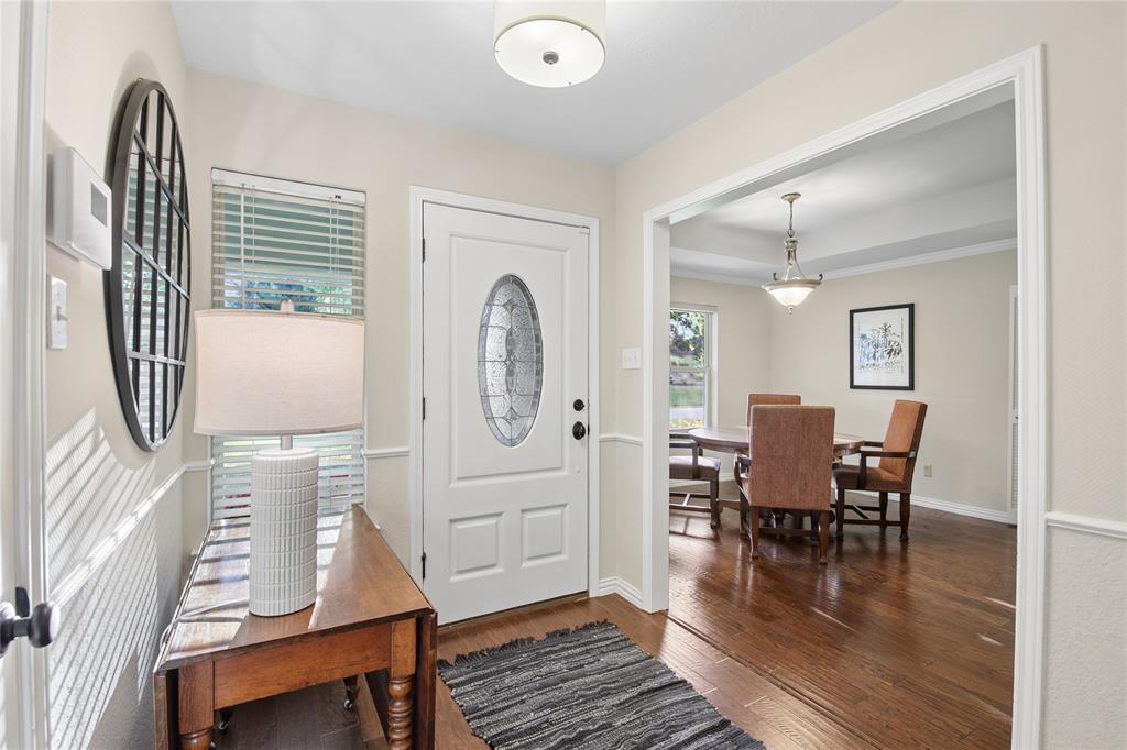 257 Willow Ridge Road Fort Worth, TX 76103 - Photo 4 of 29 Gallery Image 4