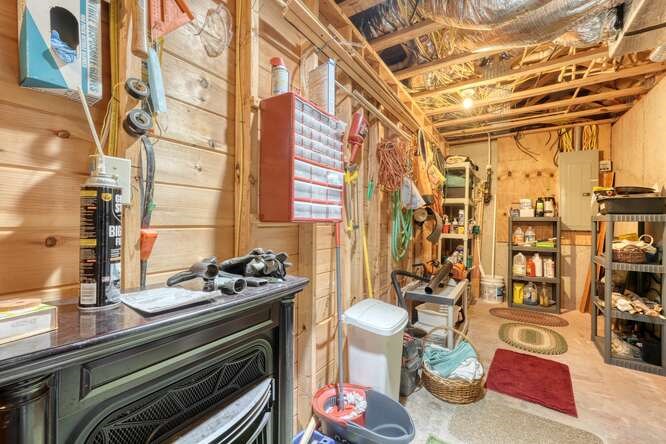 76 Channing Hollow Morganton, GA 30560 - Photo 30 of 47 a kitchen with a stove and a table chair