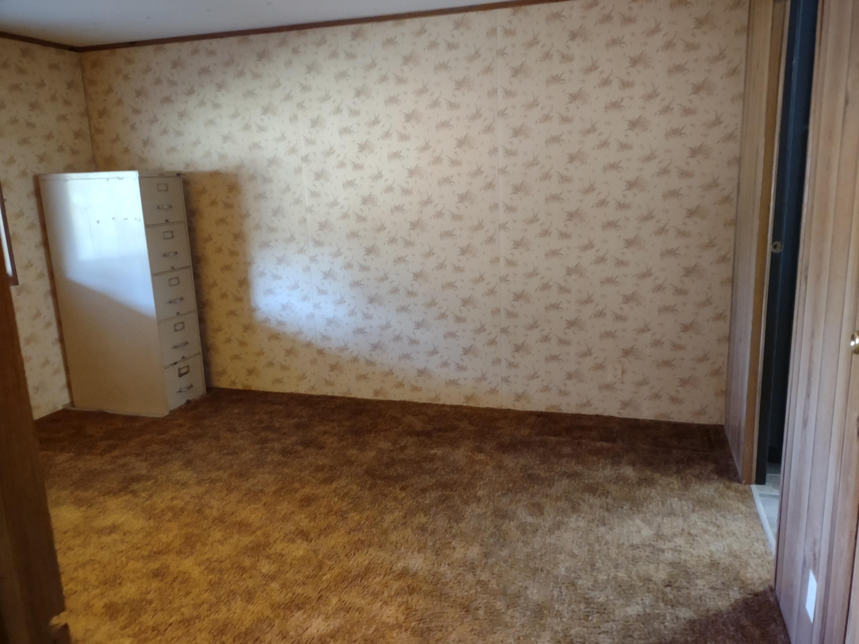 241 Gunnell Road Grants Pass, OR 97526 - Photo 17 of 23 a view of small space