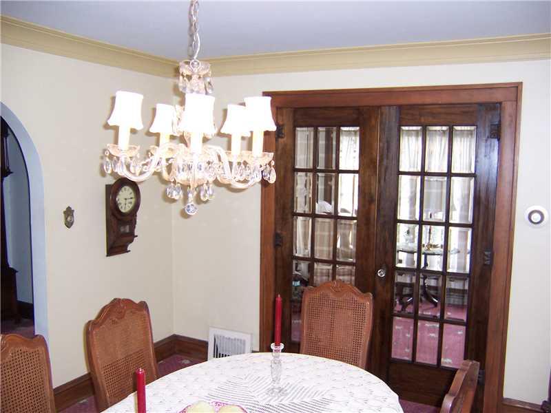950 Highland Road Sharon, PA 16146 - Photo 6 of 22 Dining Room.