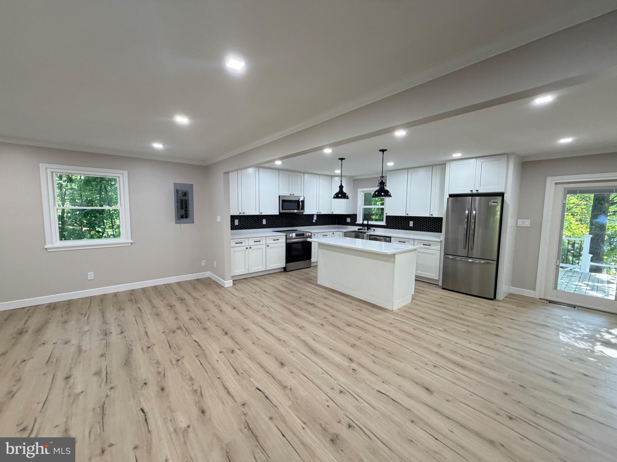 1901 Ridge Road Haymarket, VA 20169 - Photo 2 of 26