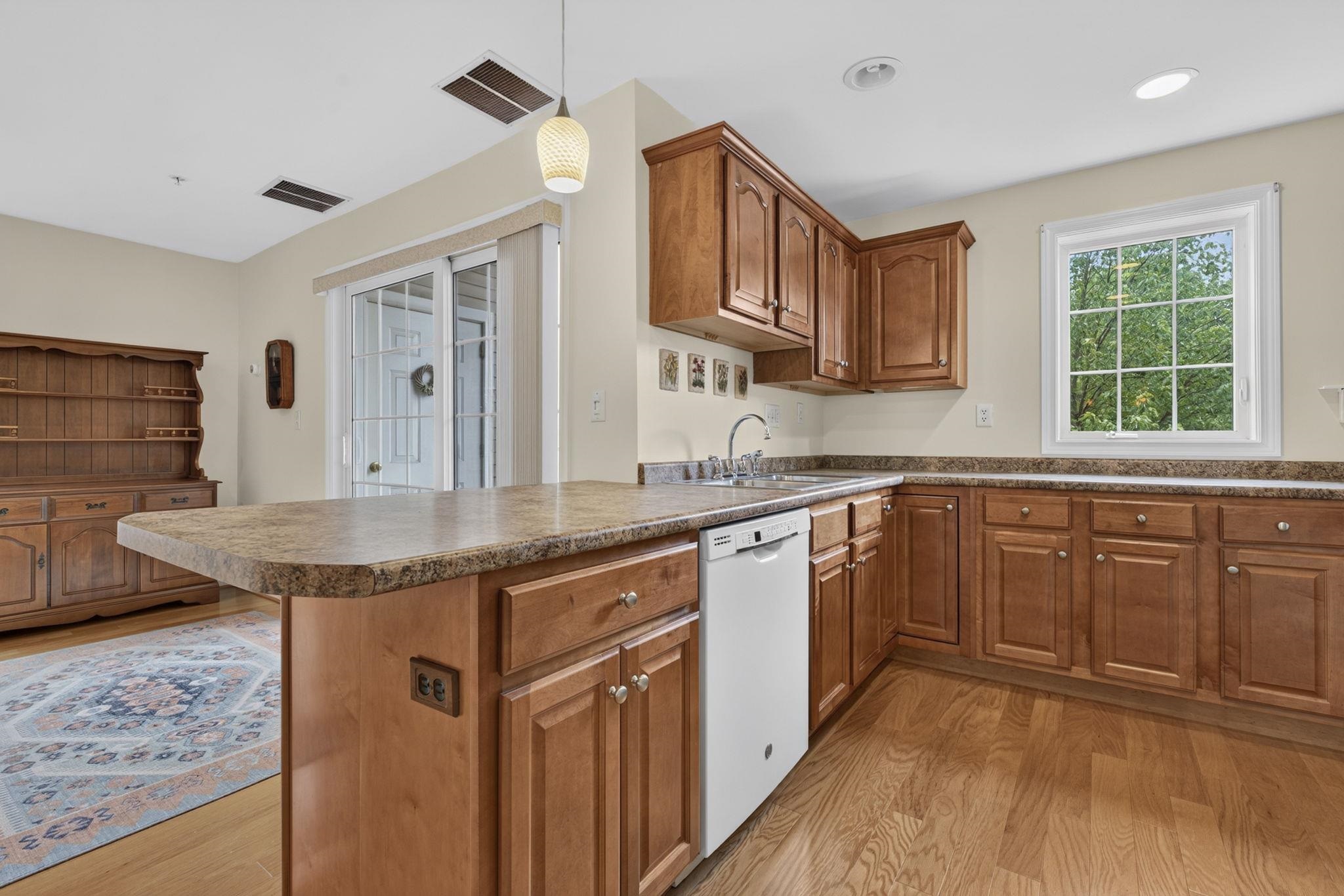 59 Cluff Road, Unit 37 Salem, NH 03079 - Photo 8 of 47