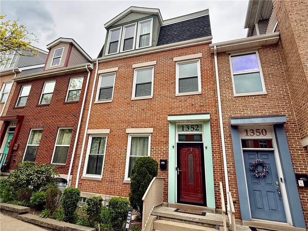 Welcome to 1352 Federal St.