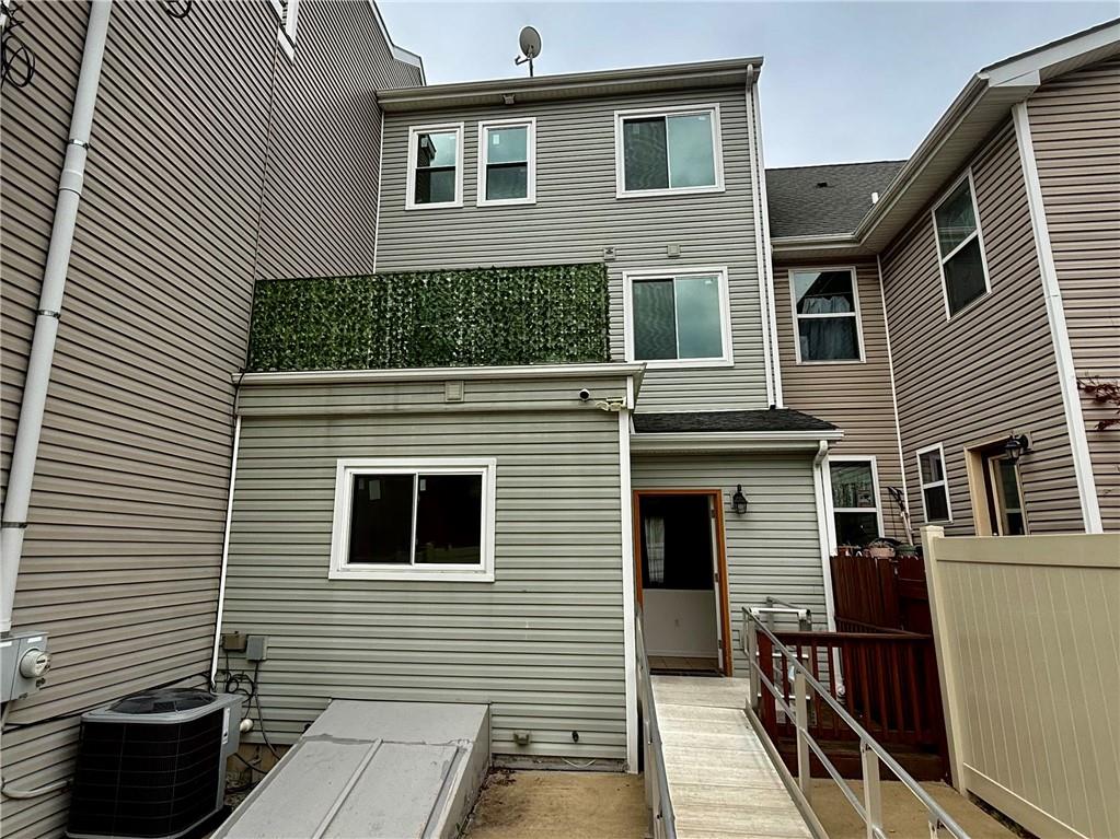 1352 Federal Street Pittsburgh, PA 15212 - Photo 13 of 26 Rear