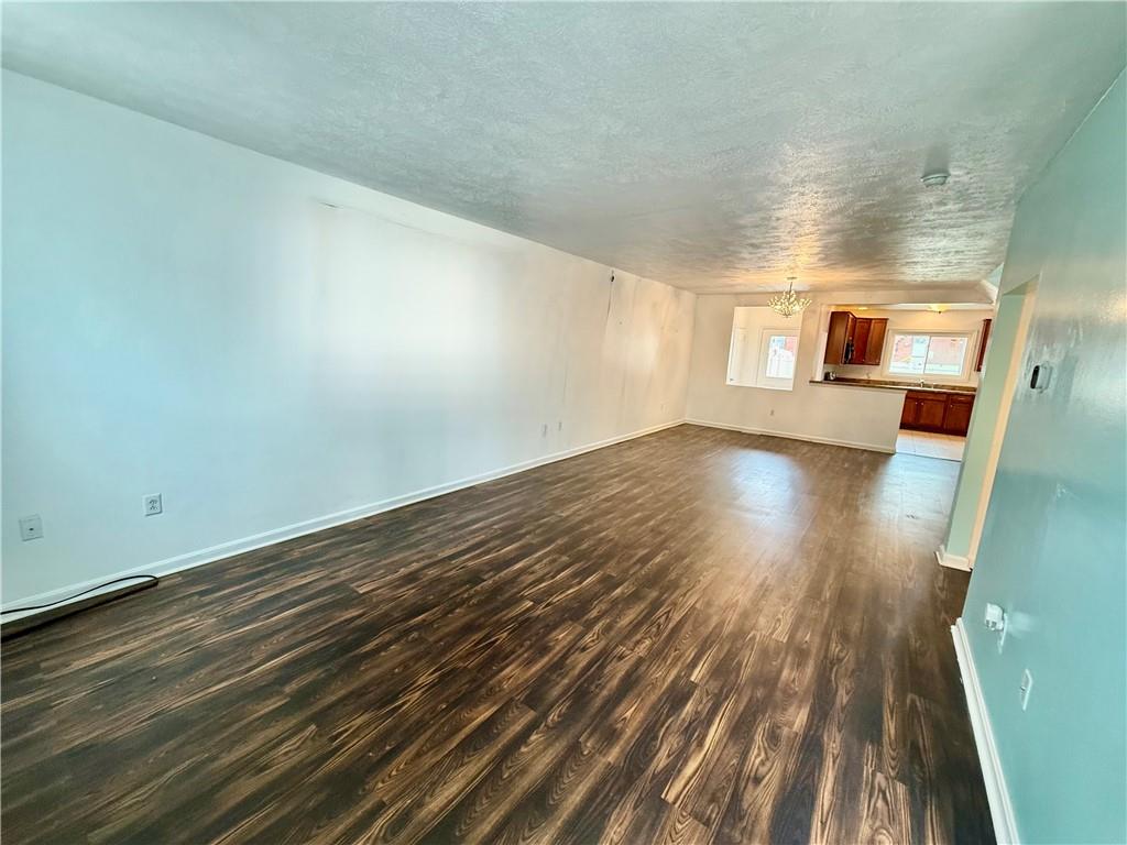 1352 Federal Street Pittsburgh, PA 15212 - Photo 3 of 26 Living / dinning