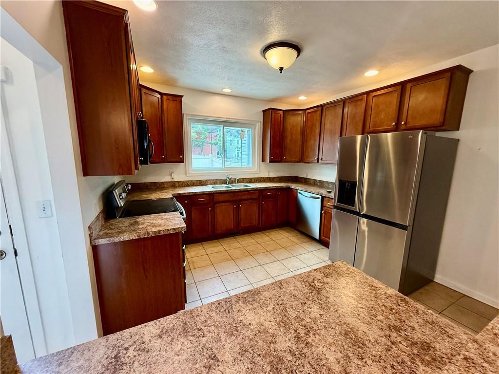 1352 Federal Street Pittsburgh, PA 15212 - Photo 6 of 26 Kitchen