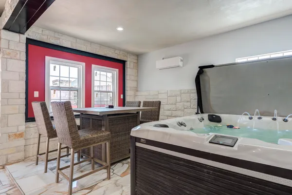 $570,000 | 4707 102nd Street, Lubbock, TX 79424