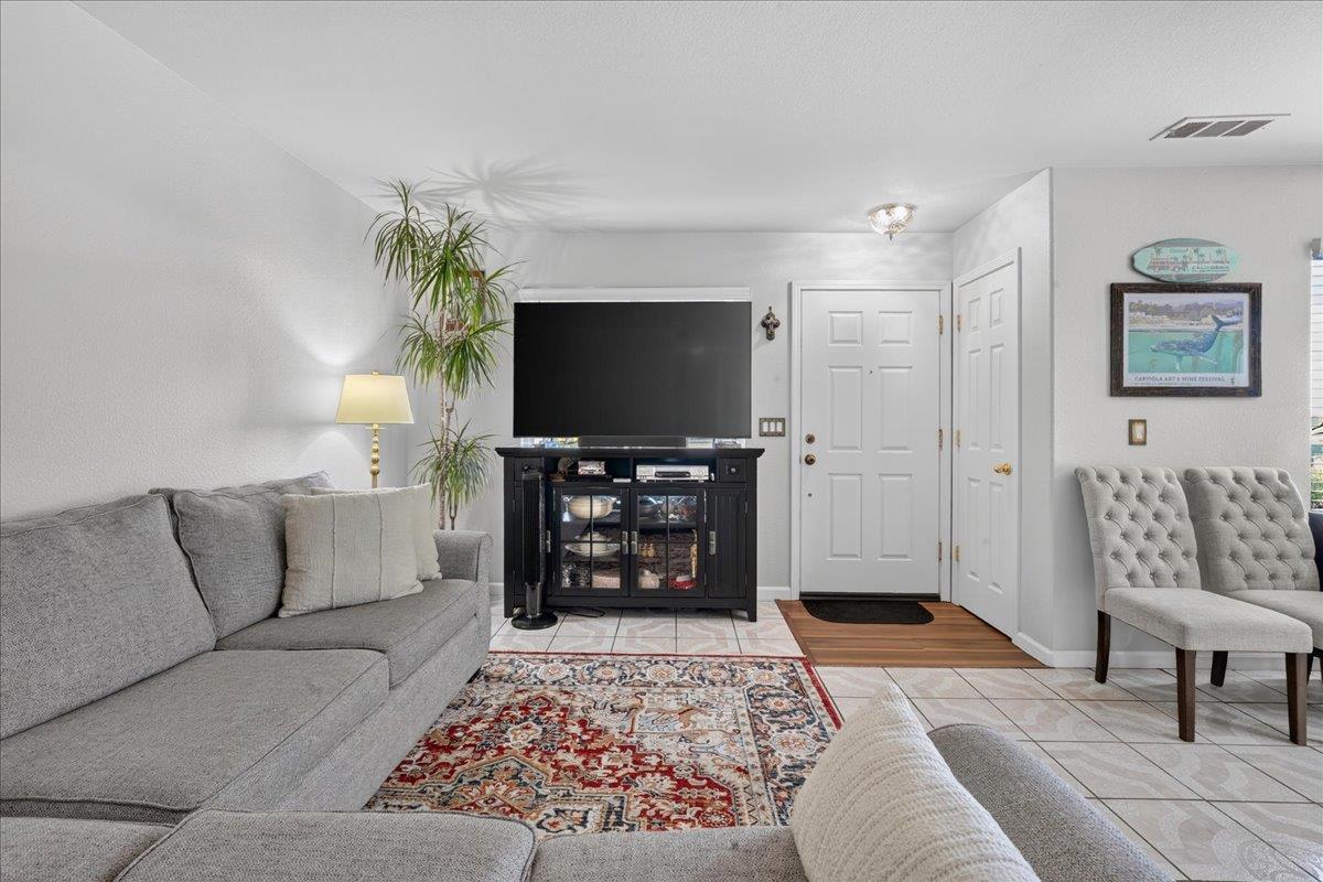 815 Rogge Road Salinas, CA 93906 - Photo 5 of 26 Gallery Image 5