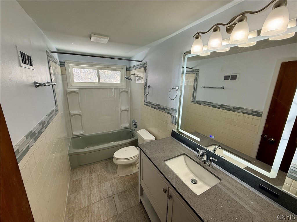 2 Ilex Lane Clay, NY 13090 - Photo 21 of 35