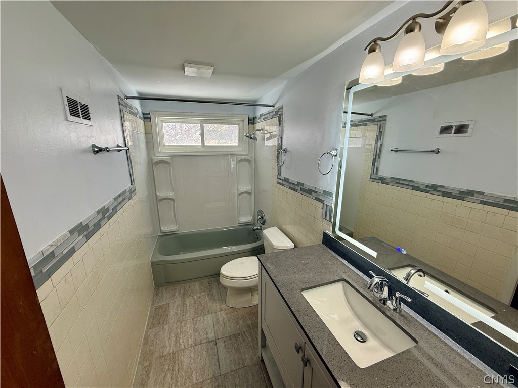 2 Ilex Lane Clay, NY 13090 - Photo 22 of 35