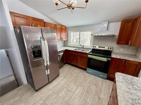 $2,745 | 2 Ilex Lane, Clay, NY 13090