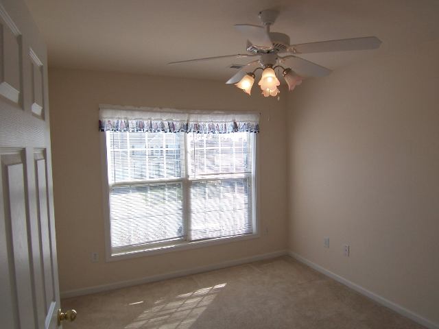 406 Tanner Chase Way Greenville, SC 29607 - Photo 11 of 16 Gallery Image 11
