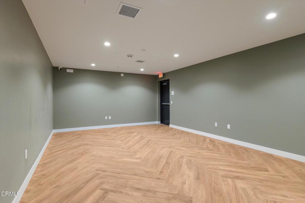 18900 Parthenia Street, Unit 101 Northridge, CA 91324 - Photo 31 of 38 59-18900 Parthenia St-59