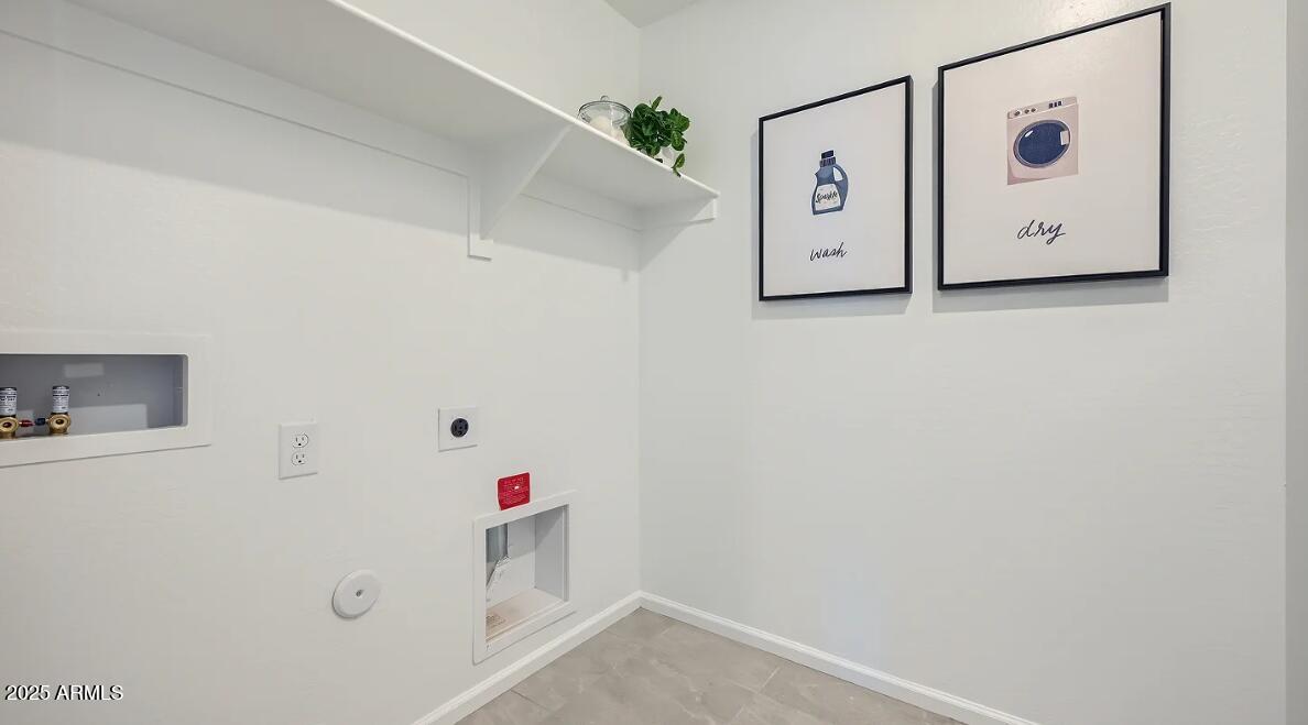 9529 West Cheery Lynn Road Phoenix, AZ 85037 - Photo 21 of 27 Laundry Room