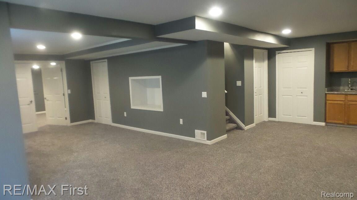 235 Stonetree Circle Rochester, MI 48309 - Photo 26 of 29 20161101_111513_resized.jpg