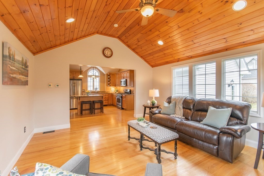 117 Lincoln Road Longmeadow, MA 01106 - Photo 13 of 35