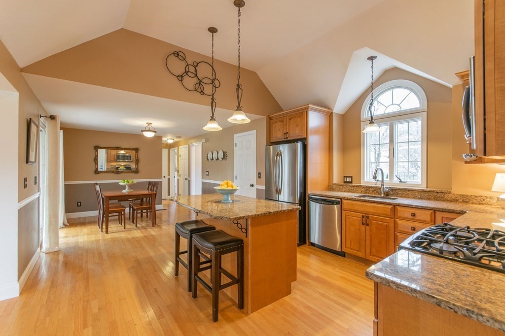 117 Lincoln Road Longmeadow, MA 01106 - Photo 6 of 35