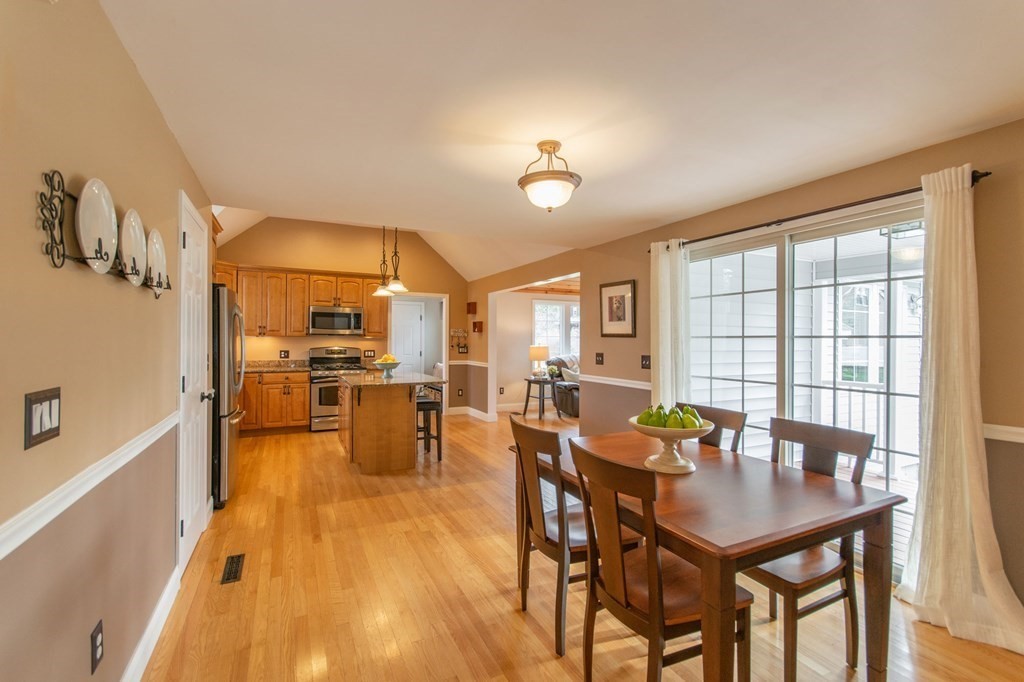 117 Lincoln Road Longmeadow, MA 01106 - Photo 7 of 35