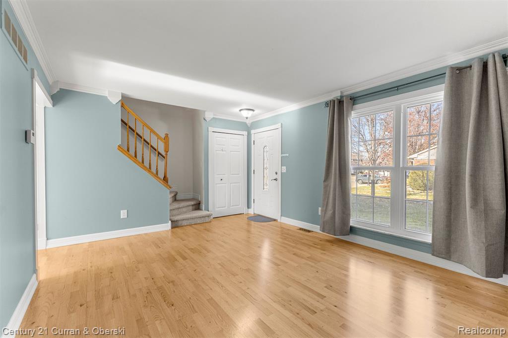 16685 Rudgate Street Southgate, MI 48195 - Photo 10 of 46 Gallery Image 10