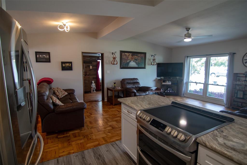 1148 Courtland Street Orlando, FL 32804 - Photo 8 of 45 Gallery Image 8