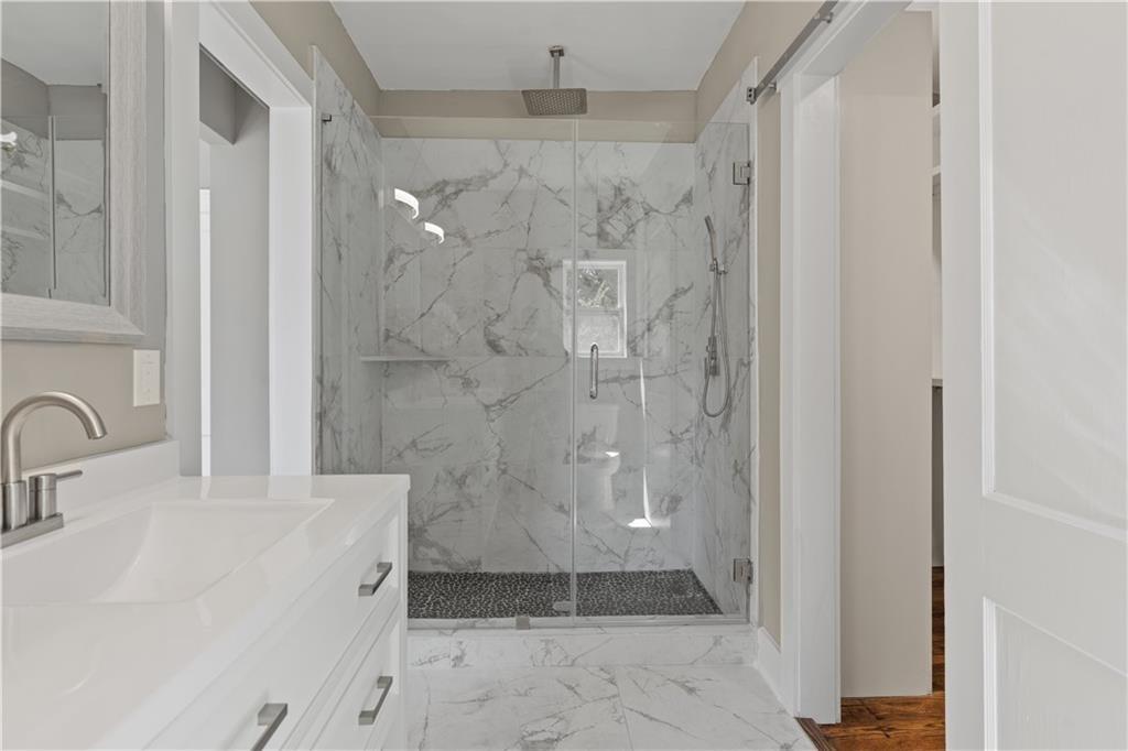 672 Cascade Avenue Southwest Atlanta, GA 30310 - Photo 13 of 28