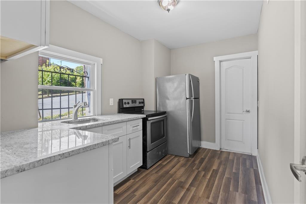 672 Cascade Avenue Southwest Atlanta, GA 30310 - Photo 23 of 28