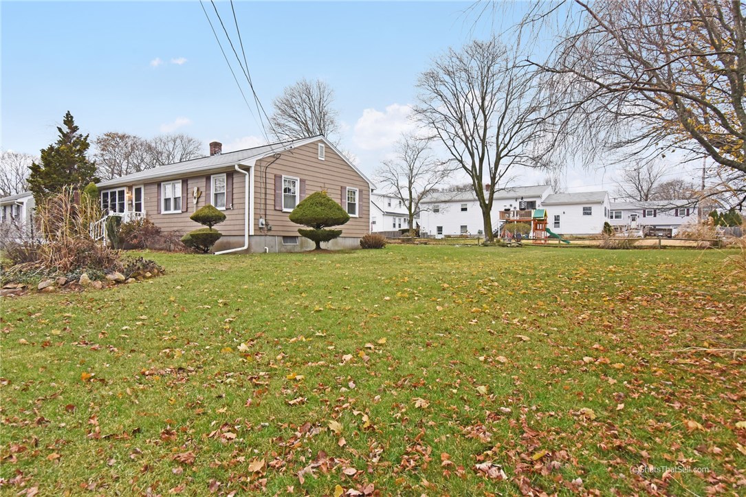 37 Marblehead Street Warwick, RI 02889 - Photo 19 of 27 Gallery Image 19