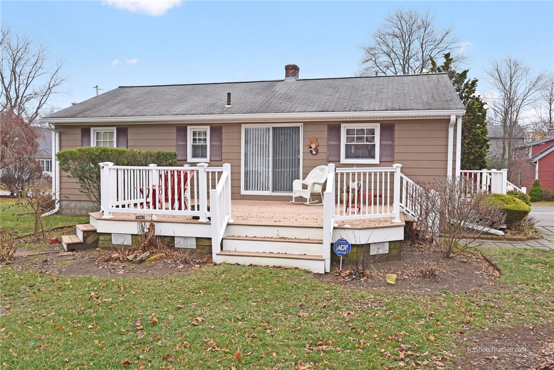 37 Marblehead Street Warwick, RI 02889 - Photo 23 of 27 Gallery Image 23