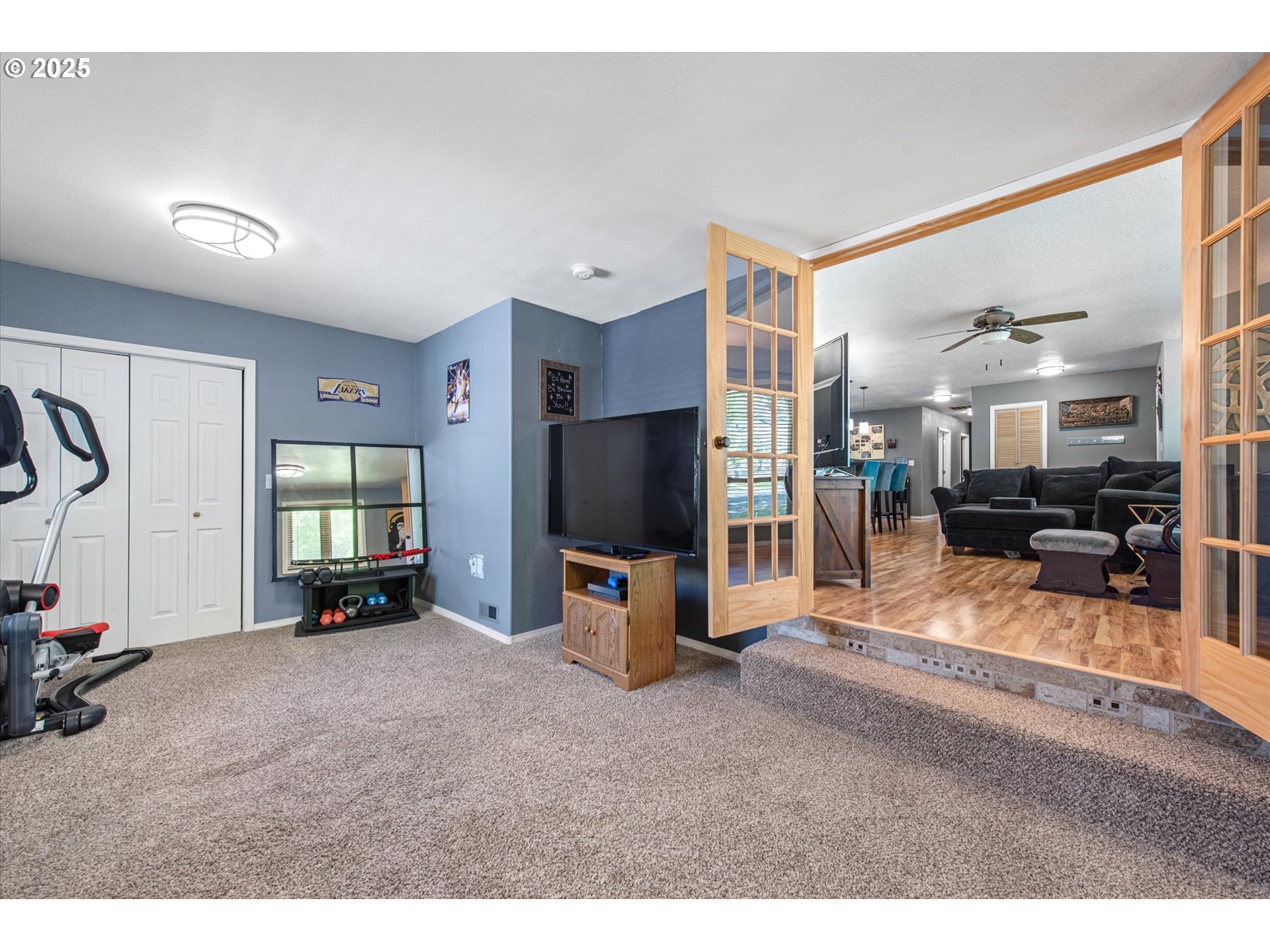 1701 Walnut Street La Grande, OR 97850 - Photo 6 of 22 a view of a livingroom with furniture and a flat screen tv