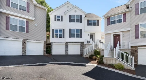 $548,000 | 85 Sowers Drive, Hackettstown, NJ 07840
