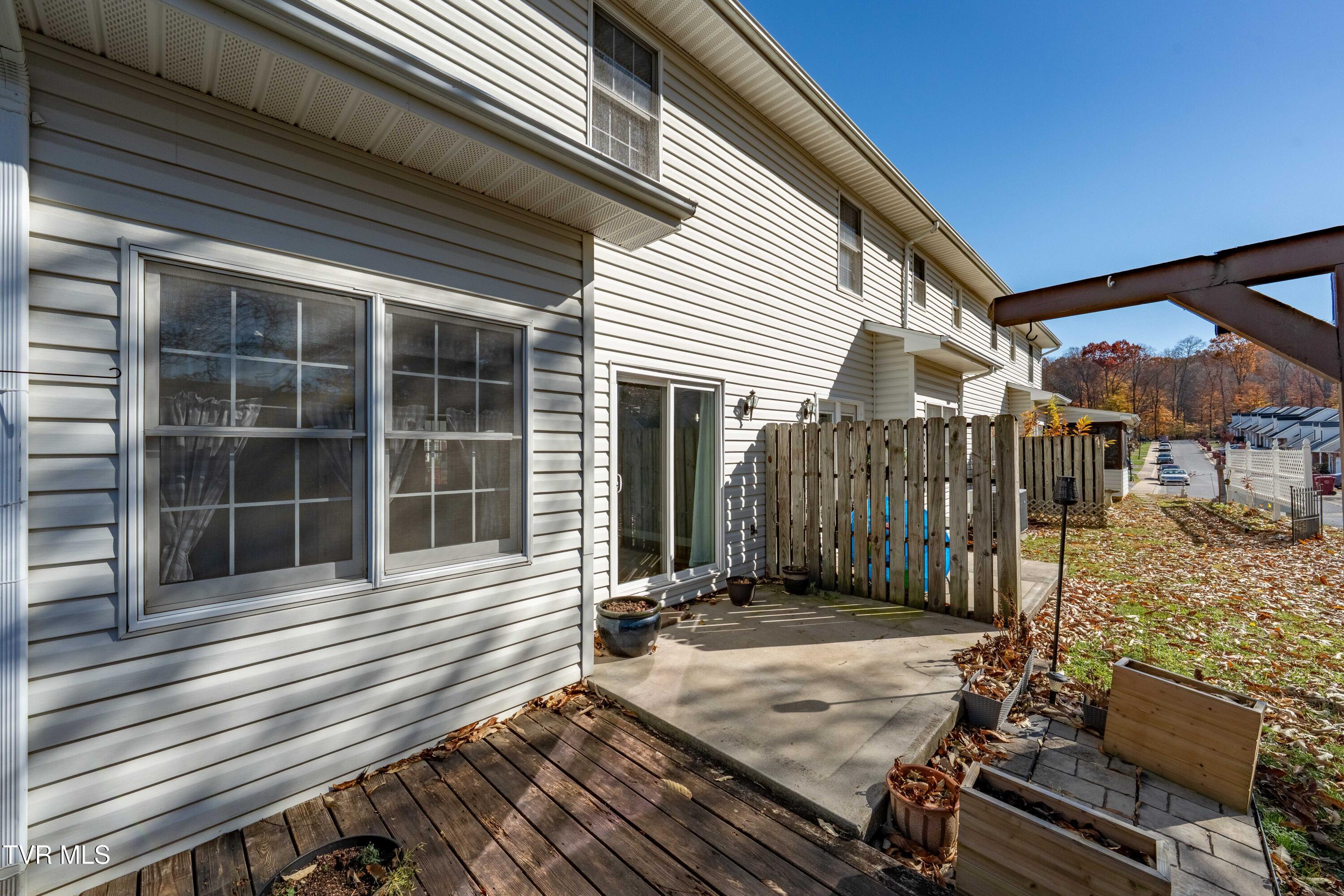 3 Cherokee Ridge Court, Unit 3 Johnson City, TN 37604 - Photo 31 of 36 3 Cherokee Ridge Court (8 of 38)