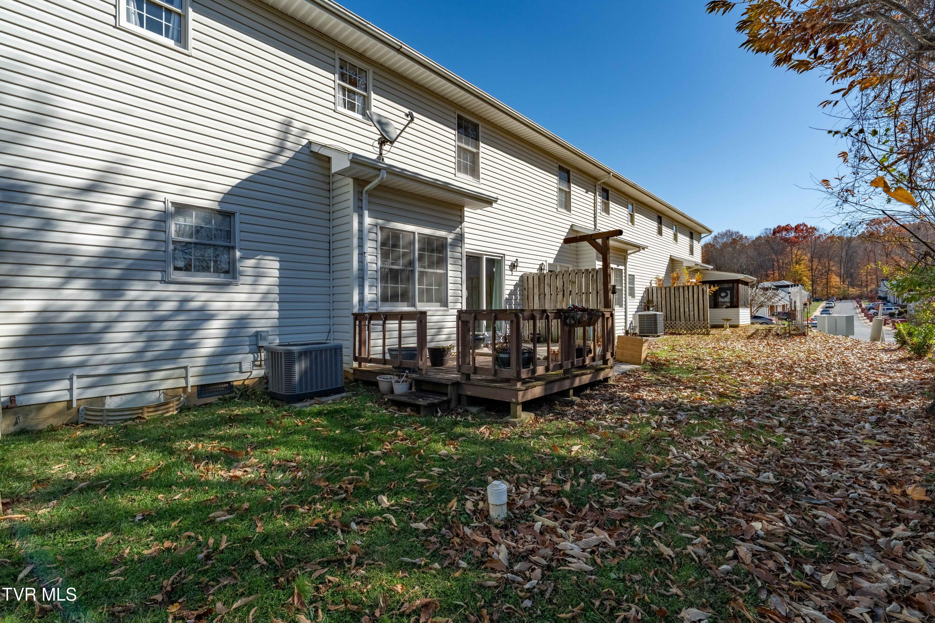 3 Cherokee Ridge Court, Unit 3 Johnson City, TN 37604 - Photo 34 of 36 3 Cherokee Ridge Court (10 of 38)