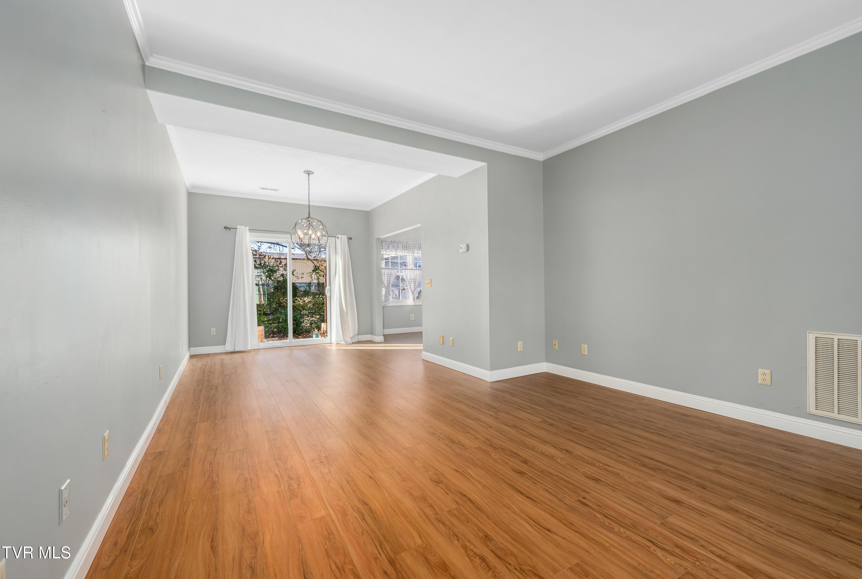 3 Cherokee Ridge Court, Unit 3 Johnson City, TN 37604 - Photo 8 of 36 3 Cherokee Ridge Court (17 of 38)