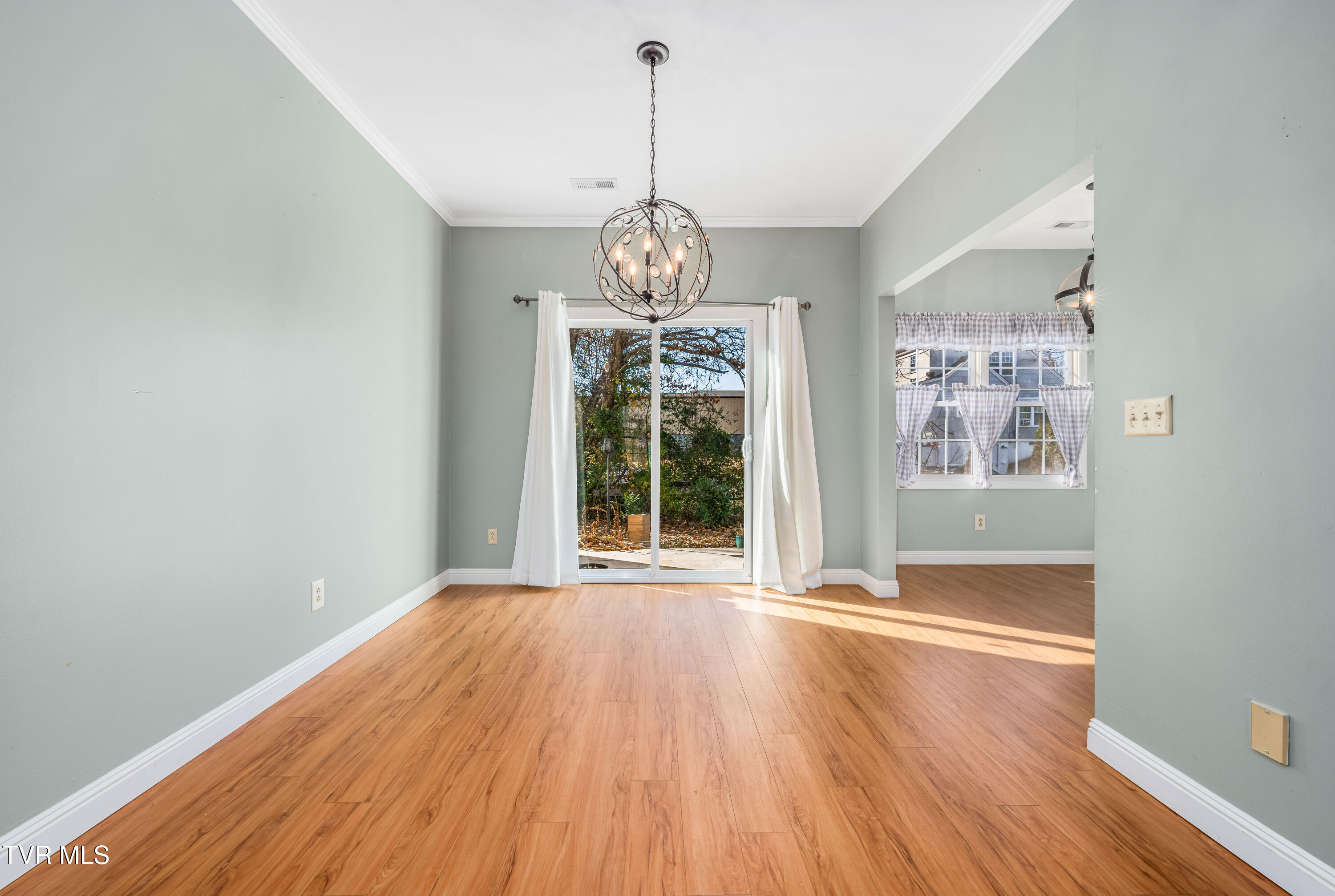 3 Cherokee Ridge Court, Unit 3 Johnson City, TN 37604 - Photo 10 of 36 3 Cherokee Ridge Court (18 of 38)