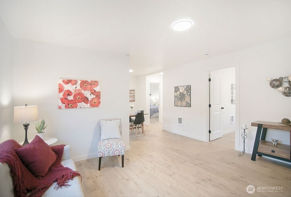 251 Swofford Road Mossyrock, WA 98564 - Photo 3 of 38 a living room with furniture and white walls