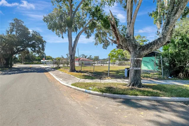 $599,000 | 305 West Memorial Boulevard, Lakeland, FL 33815