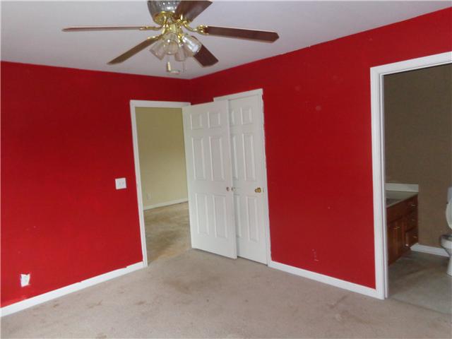 6142 Owens Chapel Road Springfield, TN 37172 - Photo 4 of 16 a view of an empty room
