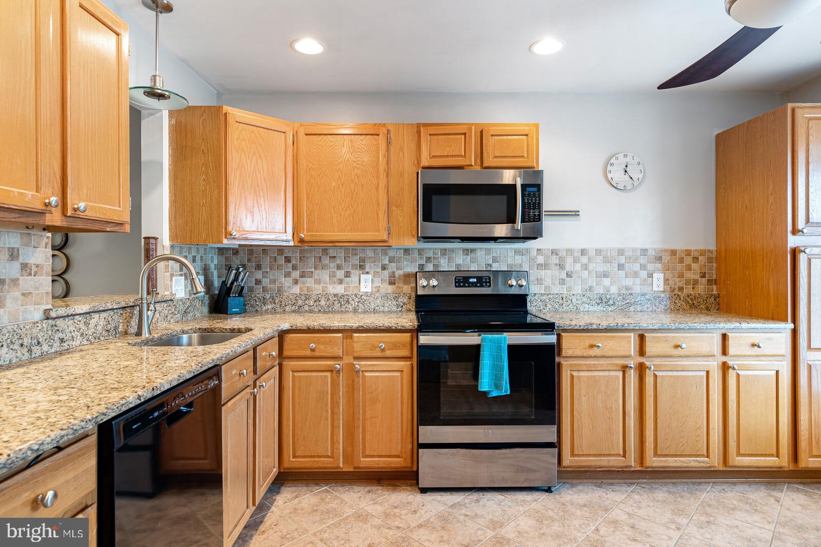 507 Blacksmith Lane Newark, DE 19702 - Photo 4 of 31