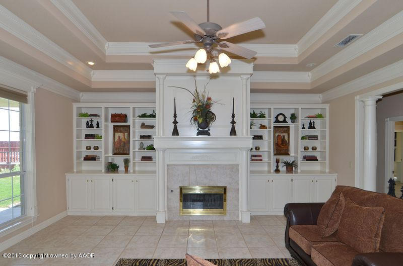 17301 White Wing Road Canyon, TX 79015 - Photo 12 of 40 Living Room