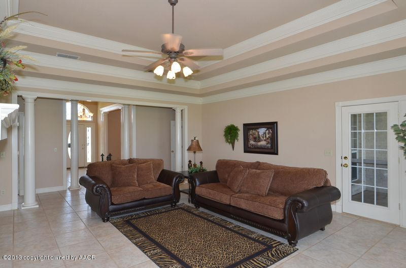 17301 White Wing Road Canyon, TX 79015 - Photo 13 of 40 Living Room 2