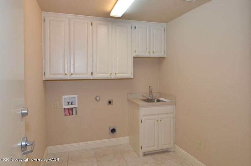 17301 White Wing Road Canyon, TX 79015 - Photo 32 of 40 Utility Room