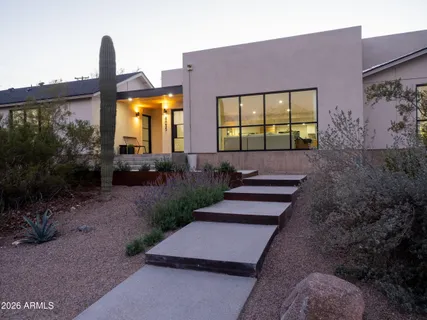 $2,895,000 | 4035 East McDonald Drive, Phoenix, AZ 85018