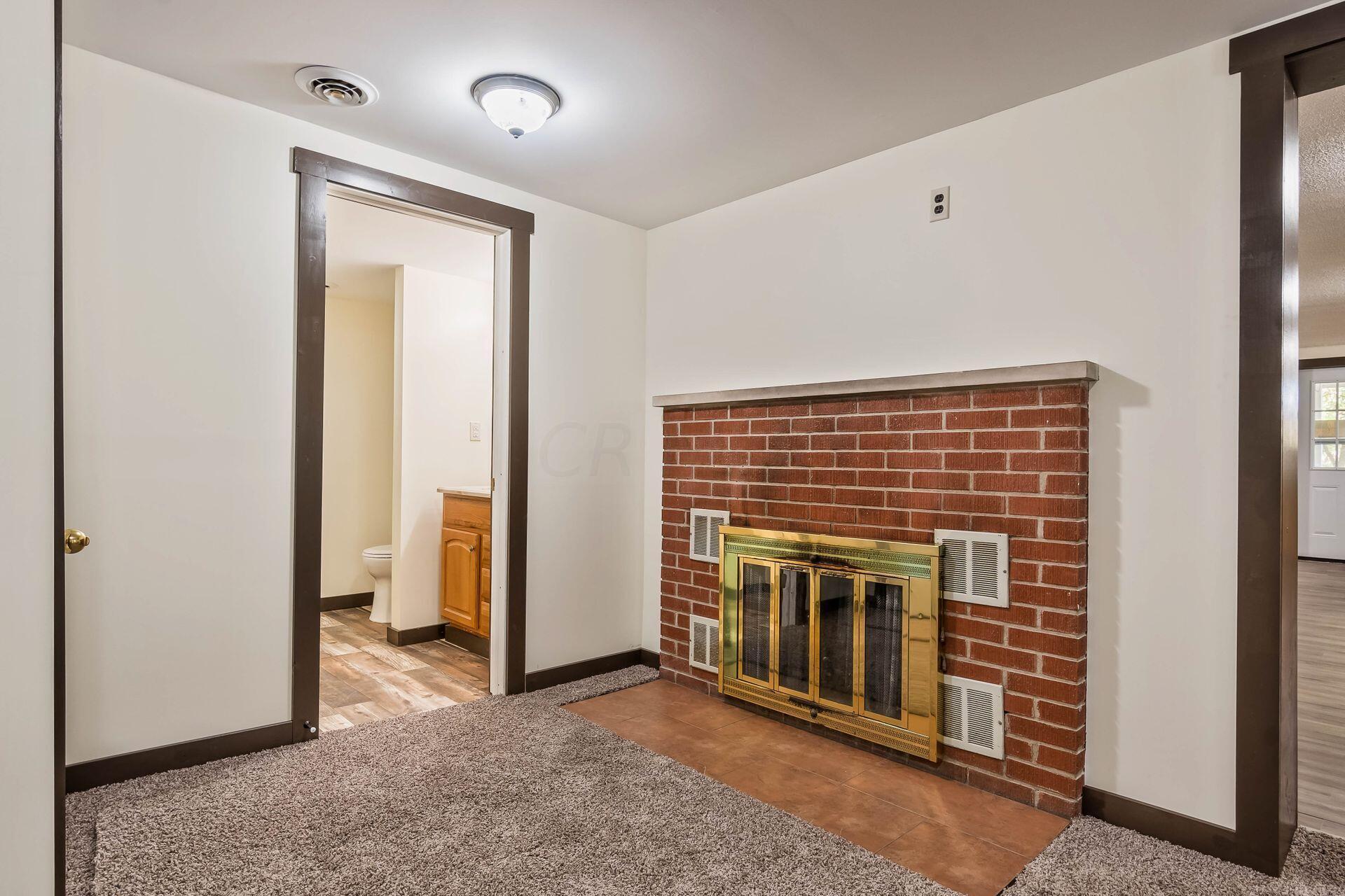 310 Ray Avenue Circleville, OH 43113 - Photo 6 of 36 012_b00ef96925c_i 310 Ray 022