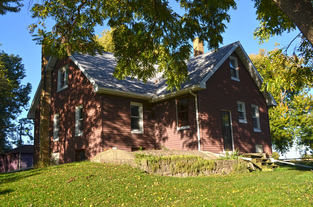 4405 East 7th Road Mendota, IL 61342 - Photo 2 of 14