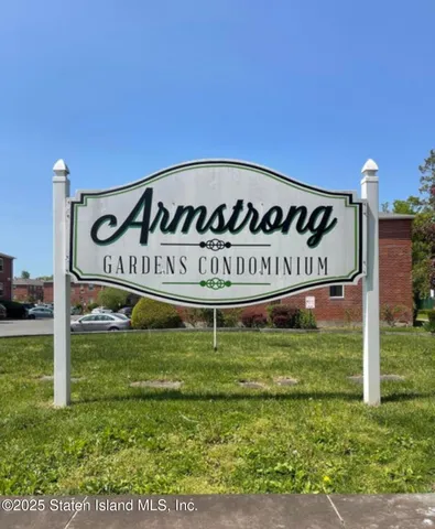 $320,000 | 892 Armstrong Avenue, Unit 21 | Eltingville
