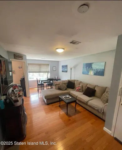 $320,000 | 892 Armstrong Avenue, Unit 21 | Eltingville